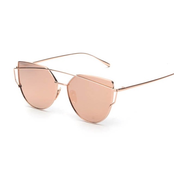 LAST PAIR! Rose Gold Cat eye Sunglasses - Picture 2 of 8